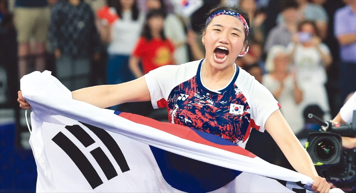 ⚽日联杯半场：埃尔伯进球被吹 马特乌斯建功 横滨水手1-0札幌冈萨多 总比分暂7-1领先