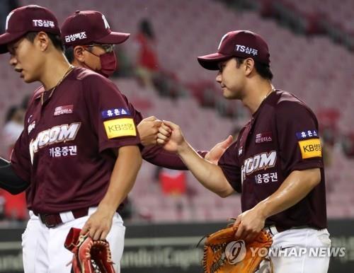勇士vs鹈鹕前瞻：双方背靠背再战鹈鹕盼复仇 库里缺阵勇士双杀难度大