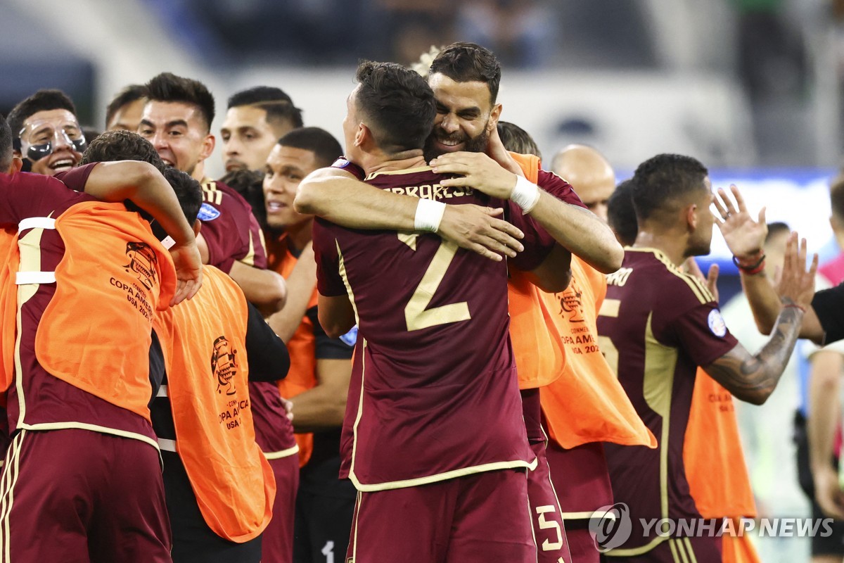 ⚽德甲战报：霍勒巴赫爆射制胜！柏林联合1-0圣保利 收获赛季首胜