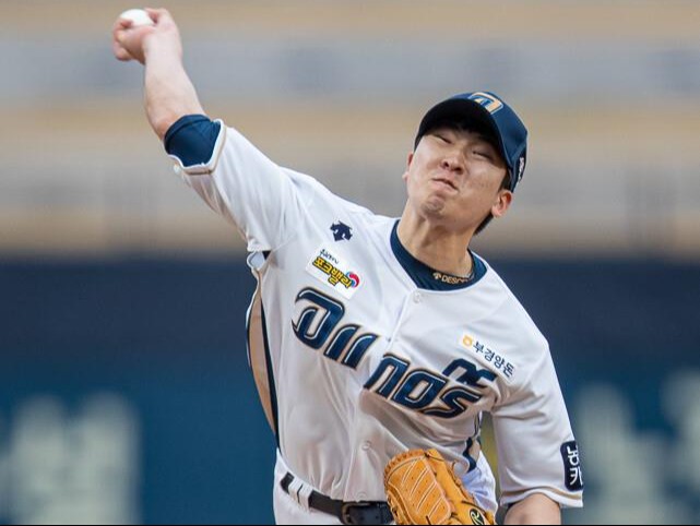 ⚽英超战报：迪亚洛造点+绝杀，B费点射，格瓦迪奥尔难救主，曼联2-1逆转曼城